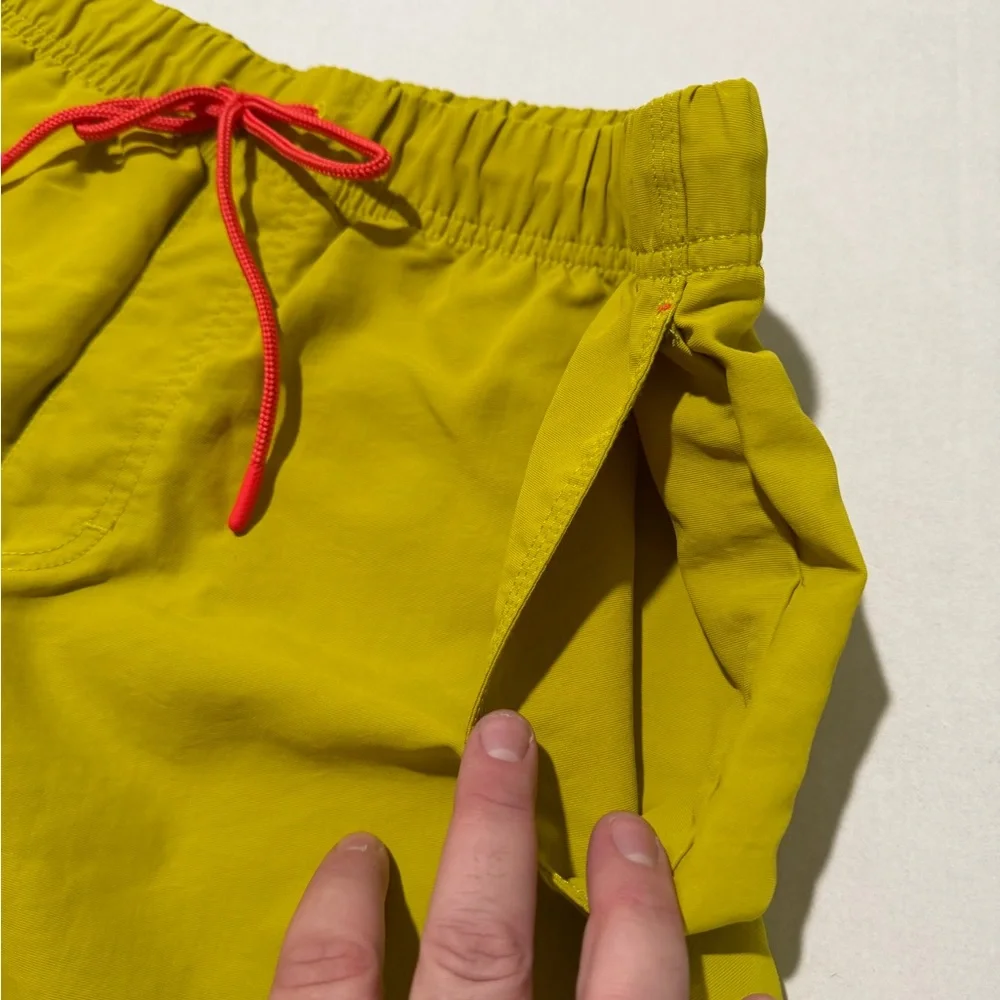 Duluth Trading 2 Pairs‎ swim trunks shorts, yellow and blue, men's small #1475